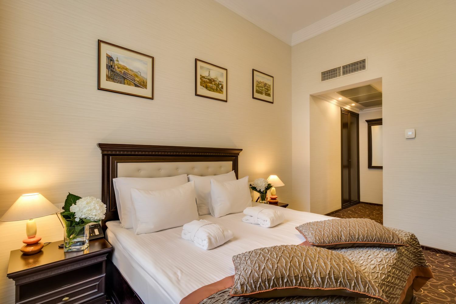 Alfavito Kyiv Hotel Room photo