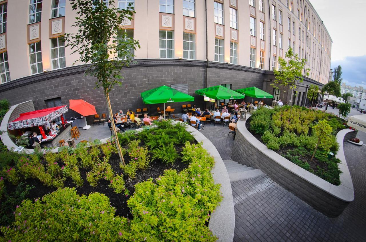 Alfavito Kyiv Hotel Exterior photo